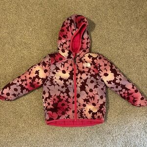 Pink/Flower print reversible lids The North Face puffer jacket